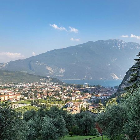 Appartamento La Terrazza Di Vincent Sul Garda Riva del Garda Esterno foto