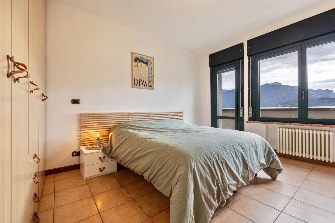 Appartamento La Terrazza Di Vincent Sul Garda Riva del Garda Esterno foto