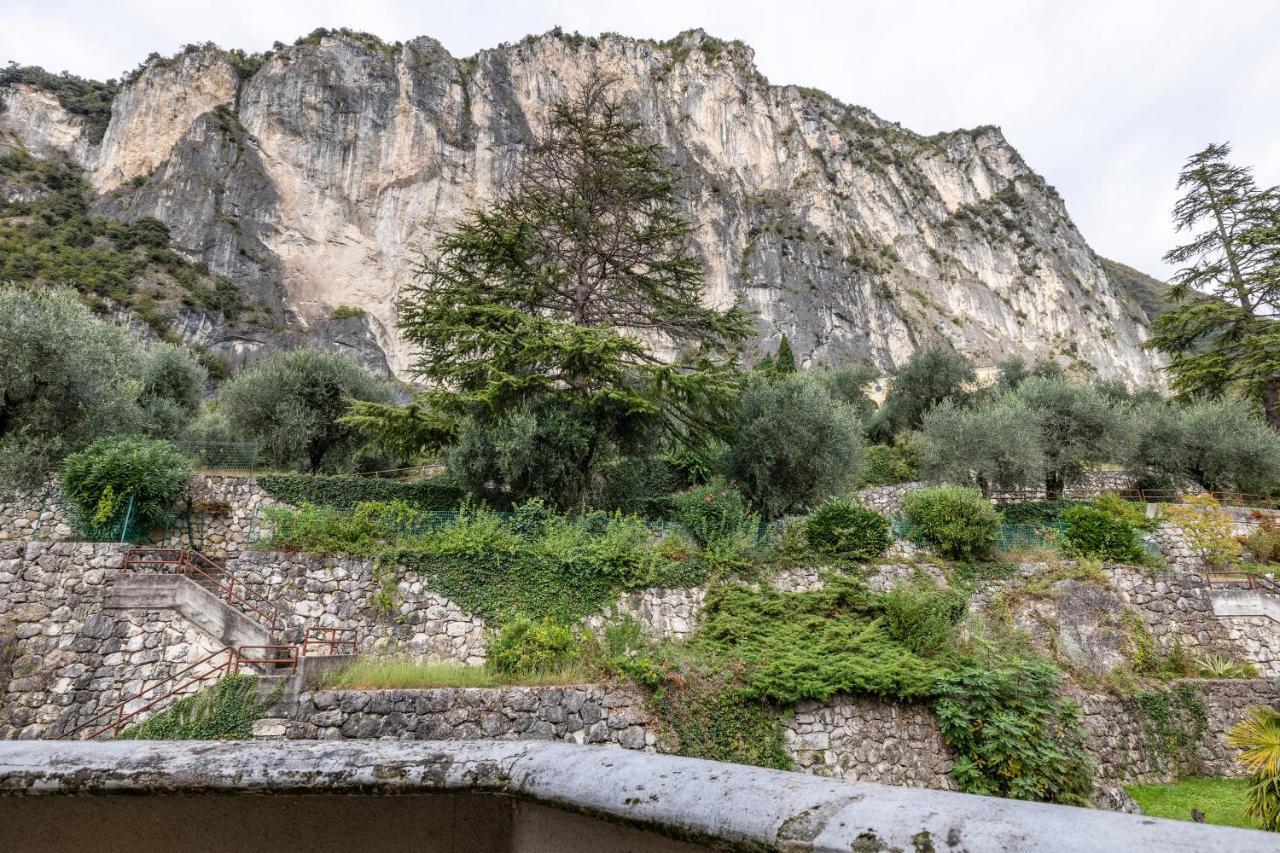 Appartamento La Terrazza Di Vincent Sul Garda Riva del Garda Esterno foto